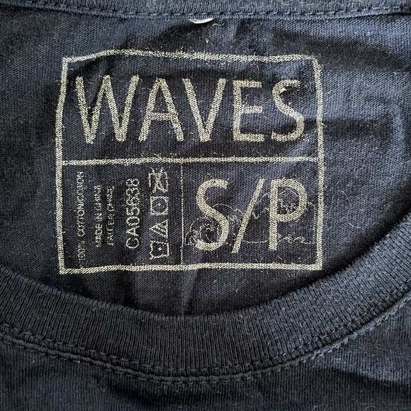 Ladies Maple Leafs t-shirt size S/P - Picture 3 of 3